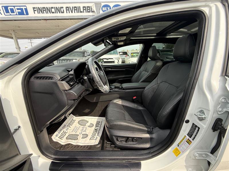 Used 2025 Toyota Camry XSE FWD image 18