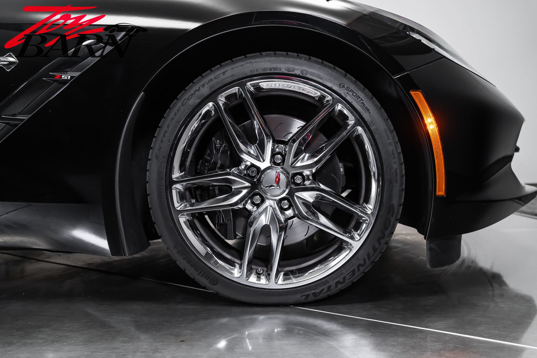 Used 2014 Chevrolet Corvette Stingray Convertible w/ 2LT Preferred Equipment Group RWD image 21