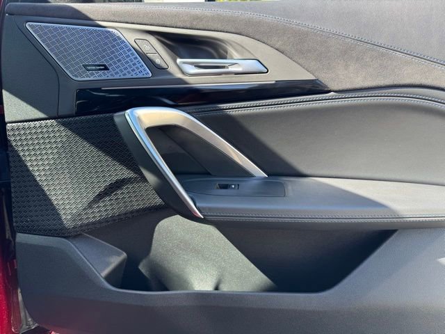 Certified 2025 BMW X2 xDrive28i w/ Premium Package image 24