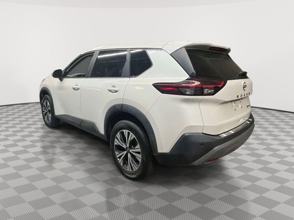 Used 2023 Nissan Rogue SV image 5