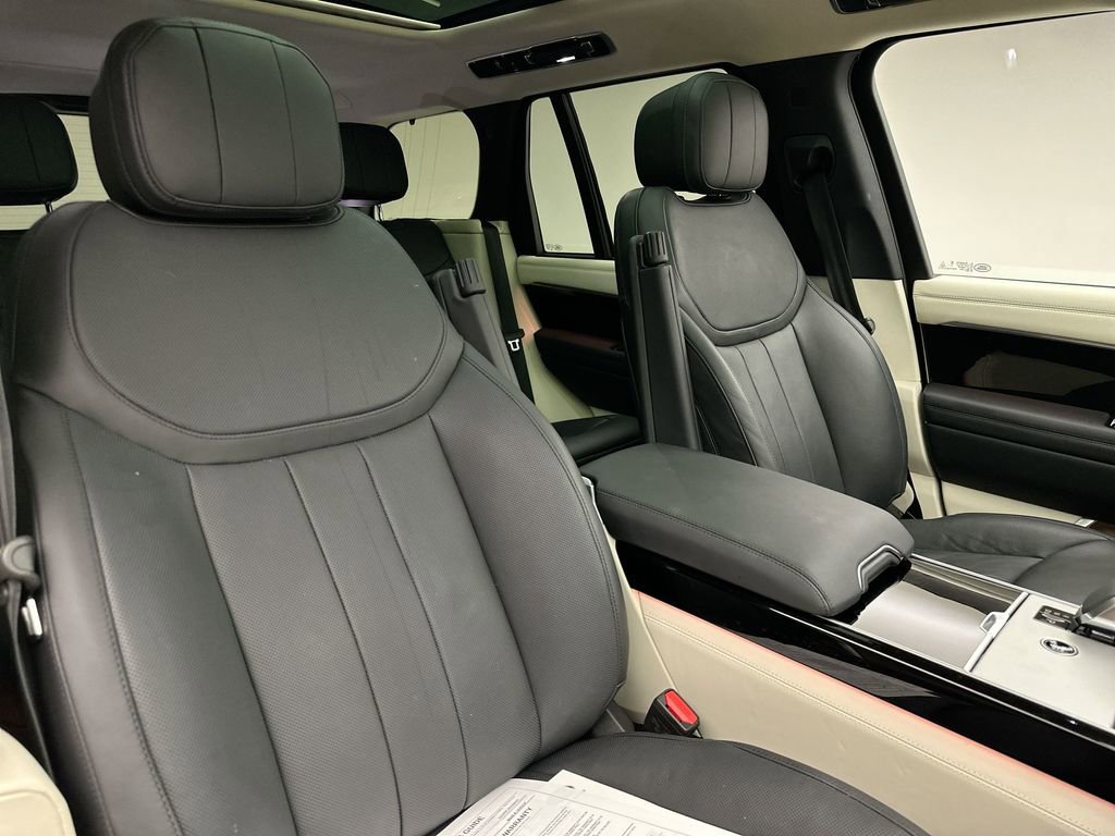 Used 2024 Land Rover Range Rover SE AWD/4WD image 18