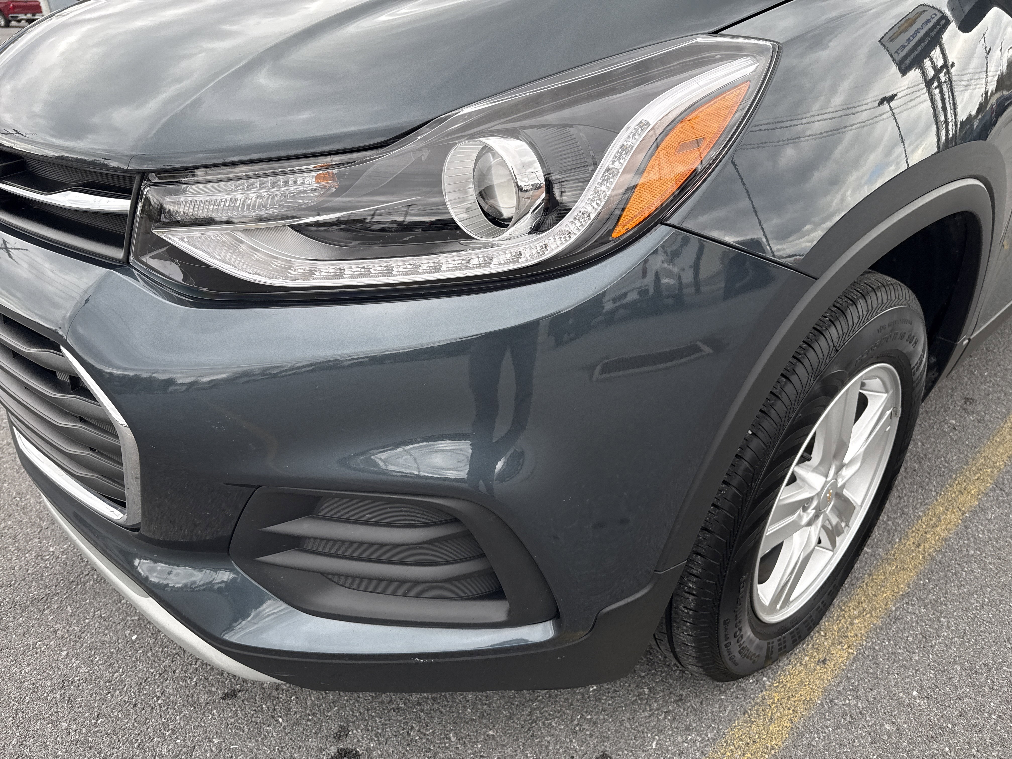 Used 2022 Chevrolet Trax LT w/ LT Convenience Package AWD/4WD image 10