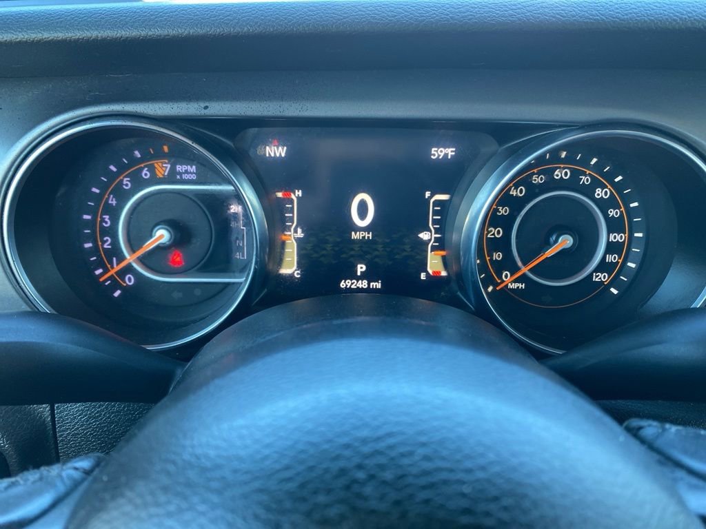 Used 2022 Jeep Gladiator Sport image 21