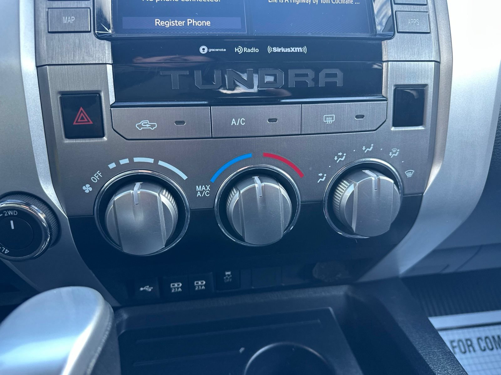 Used 2020 Toyota Tundra SR5 w/ SR5 Upgrade Package AWD/4WD image 59