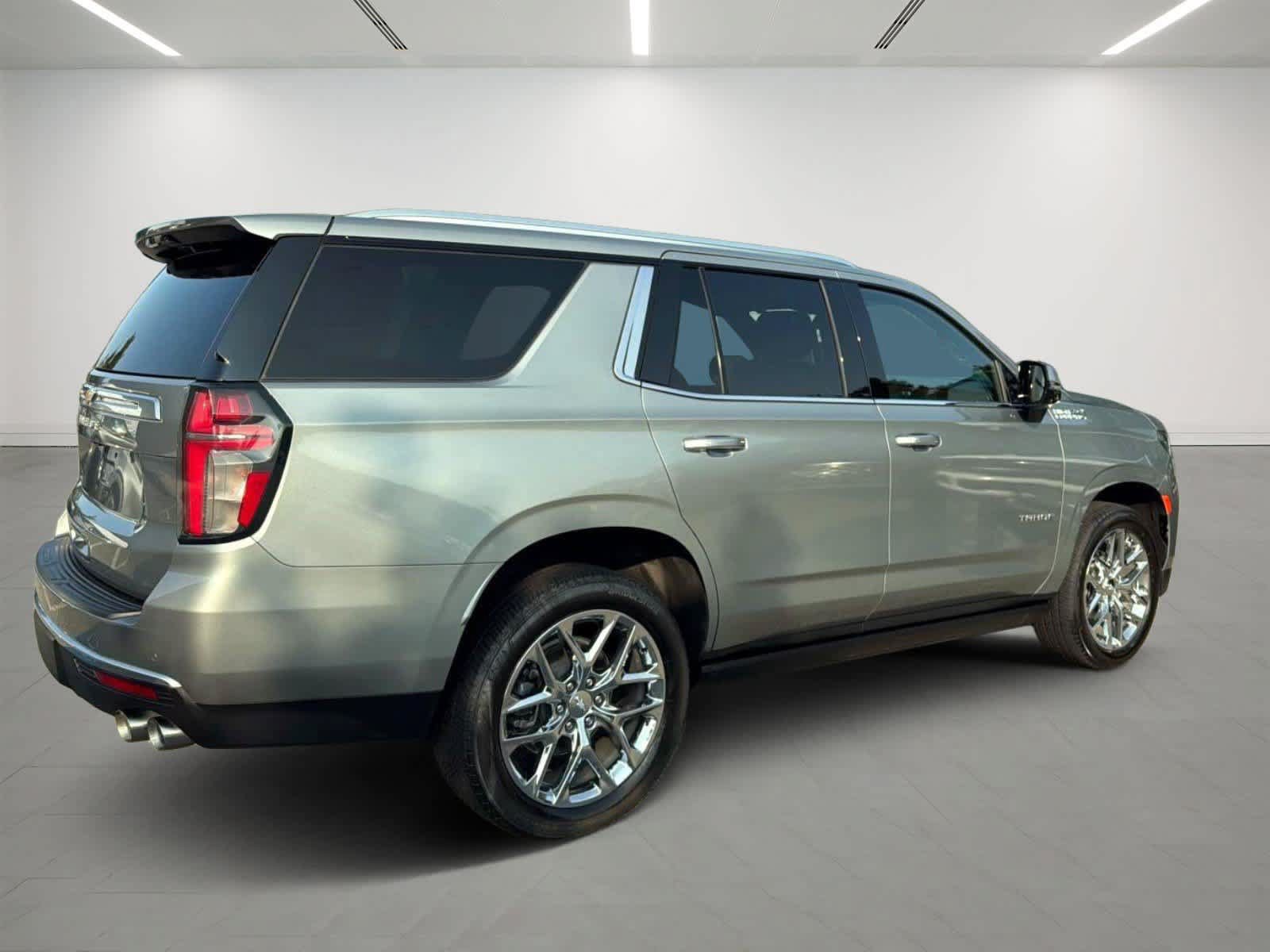 Used 2024 Chevrolet Tahoe High Country AWD/4WD image 4