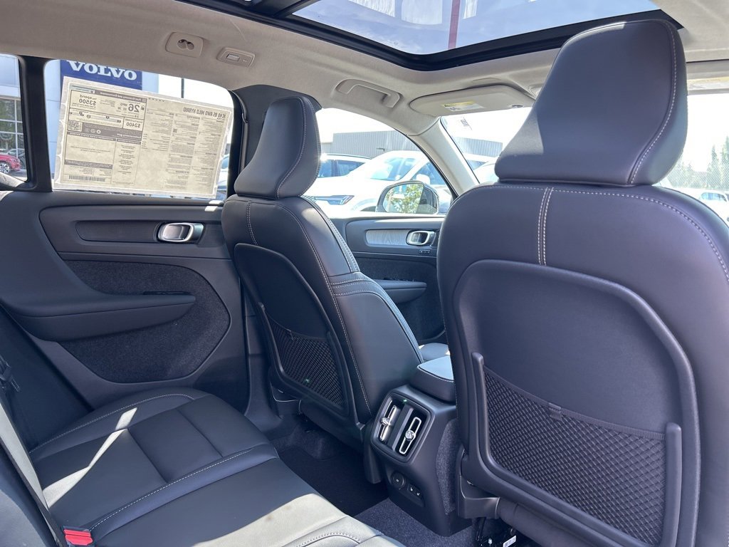 New 2026 Volvo XC40 B5 Ultra w/ Protection Package Premier image 8