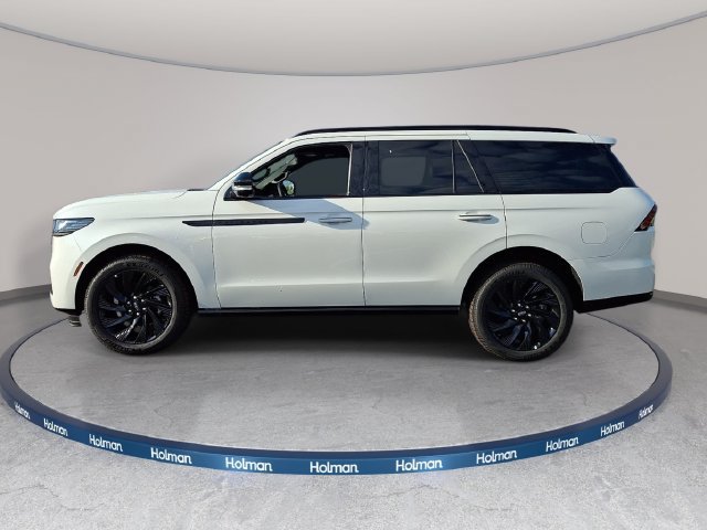 New 2027 Lincoln Navigator Reserve w/ Jet Appearance Package AWD/4WD image 7