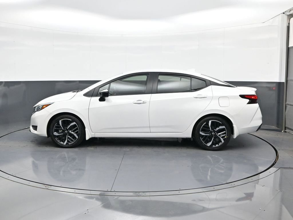 New 2025 Nissan Versa SR w/ Trunk Package FWD image 8
