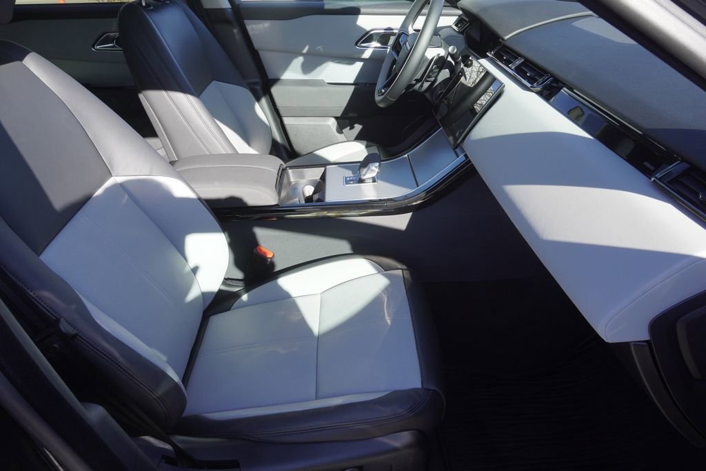 Used 2025 Land Rover Range Rover Velar S image 23