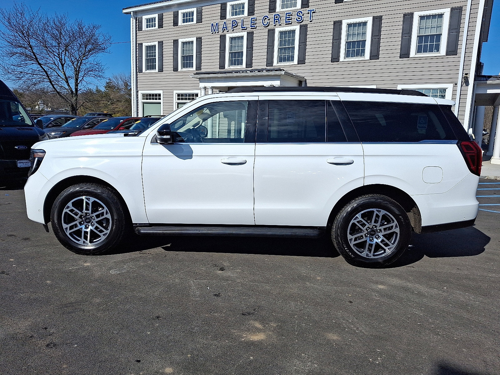 Certified 2025 Ford Expedition Active image 8