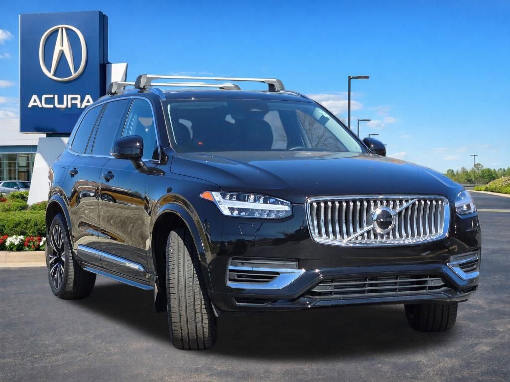 Used 2023 Volvo XC90 T8 Core image 8