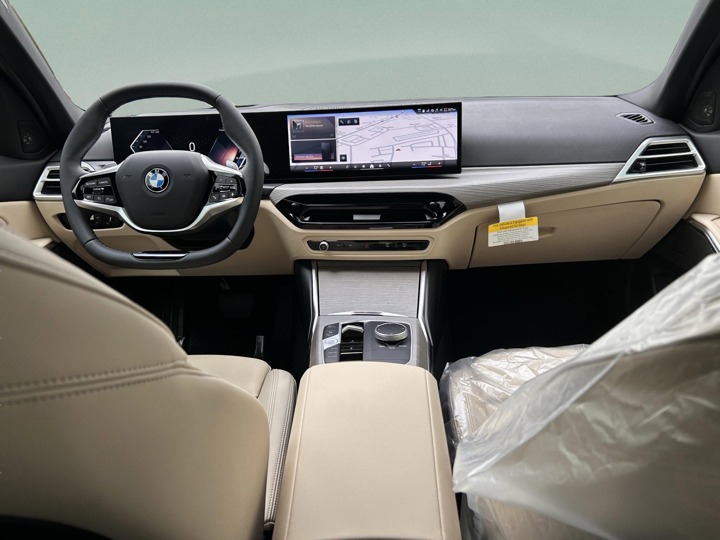 Used 2026 BMW 330i Sedan w/ Premium Package image 15