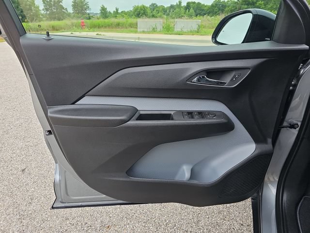 New 2027 Chevrolet Bolt LT w/ Comfort Package FWD image 21