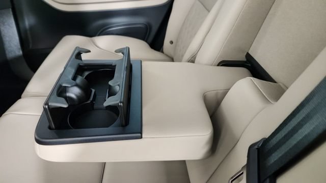 New 2026 Volvo XC90 T8 Plus w/ Protection Package AWD/4WD image 29