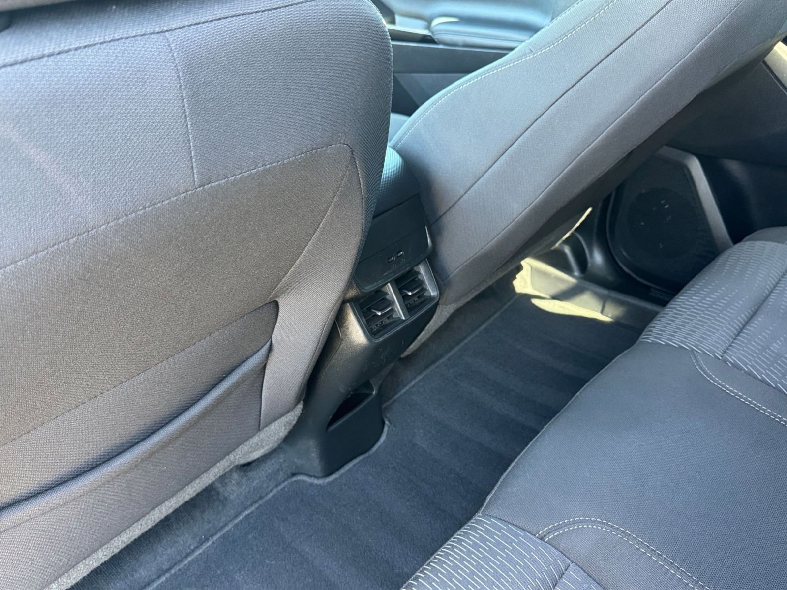 Used 2025 Chevrolet Equinox LT FWD image 23