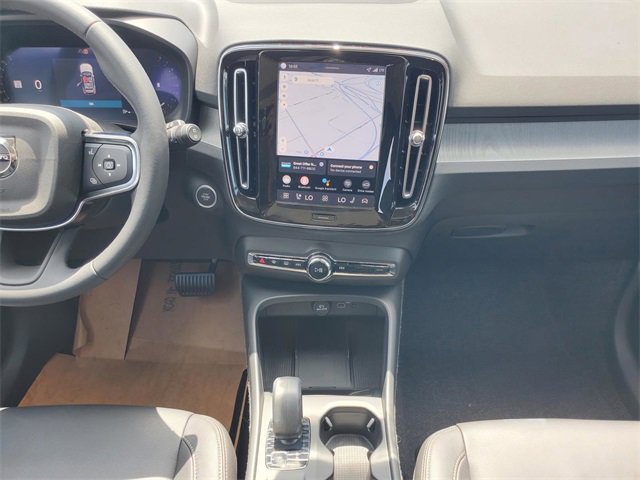 New 2026 Volvo XC40 B5 Core w/ Protection Package Premier image 30