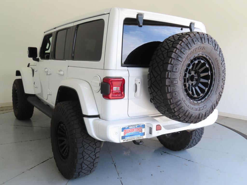 Used 2023 Jeep Wrangler Unlimited Sahara AWD/4WD image 5