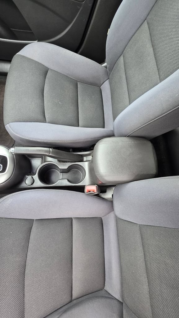 Used 2016 Chevrolet Cruze LT FWD image 16