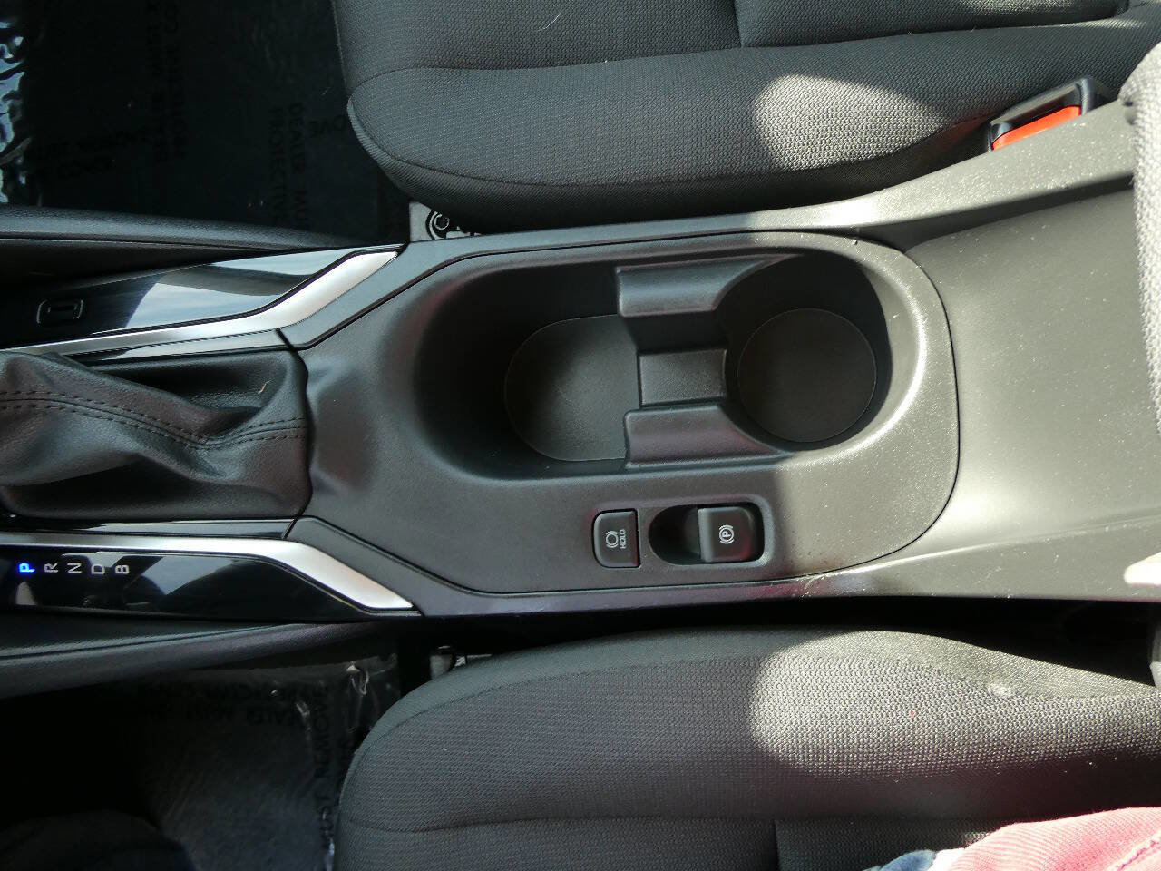 Used 2024 Toyota Corolla LE FWD image 33