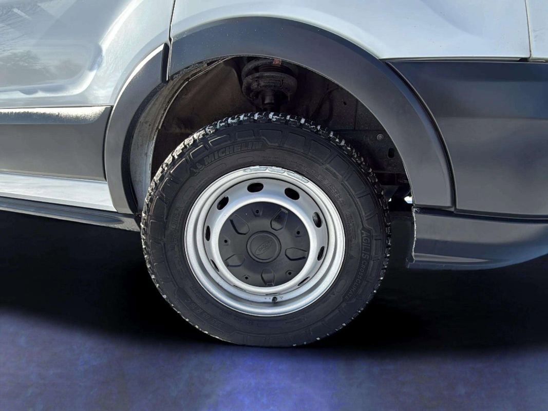 Used 2018 Ford Transit 250 250 w/ Interior Upgrade Package image 19