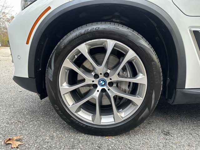 Used 2023 BMW X5 xDrive45e image 28