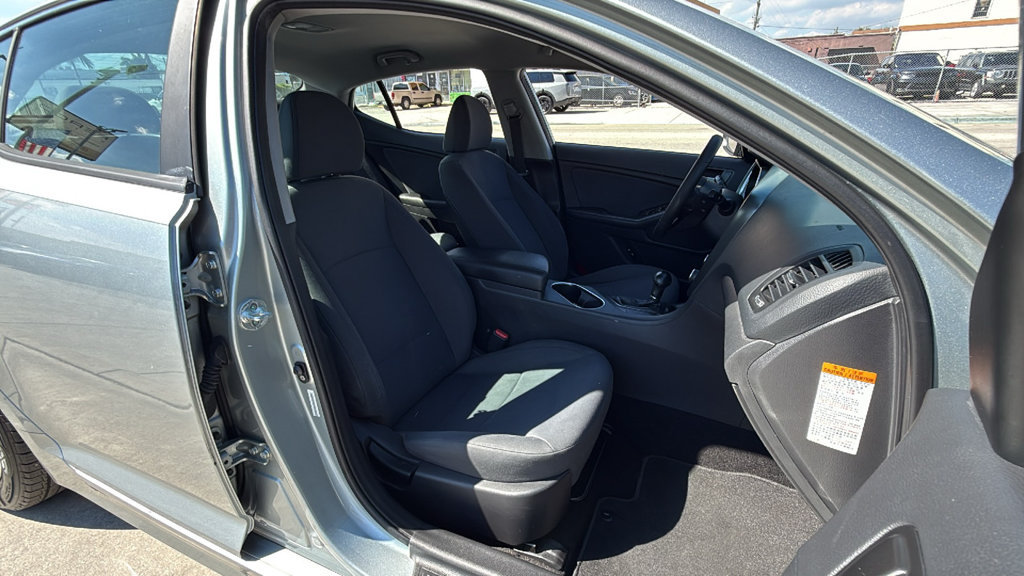 Used 2015 Kia Optima LX FWD image 39
