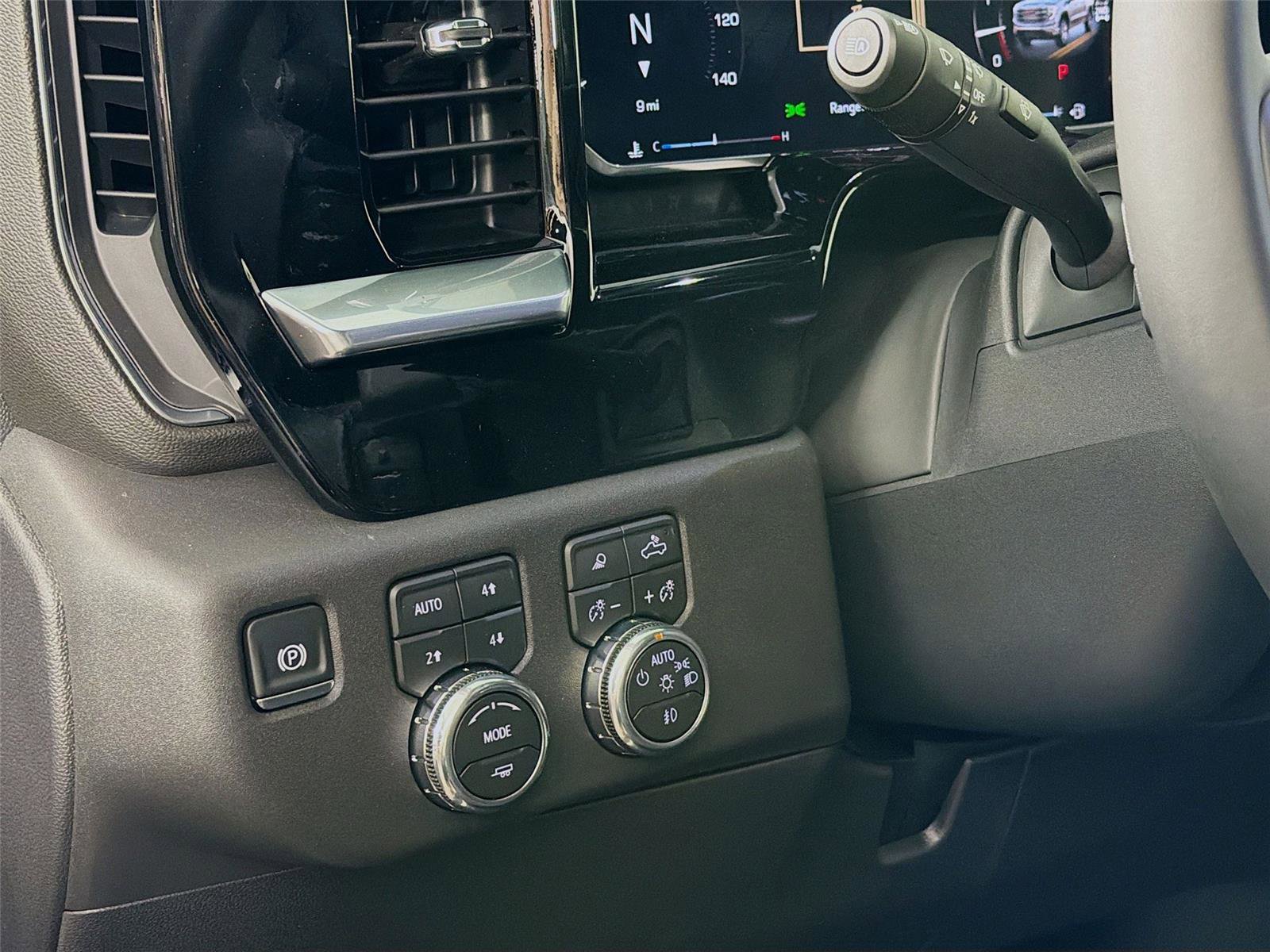 New 2026 GMC Sierra 1500 Elevation image 10