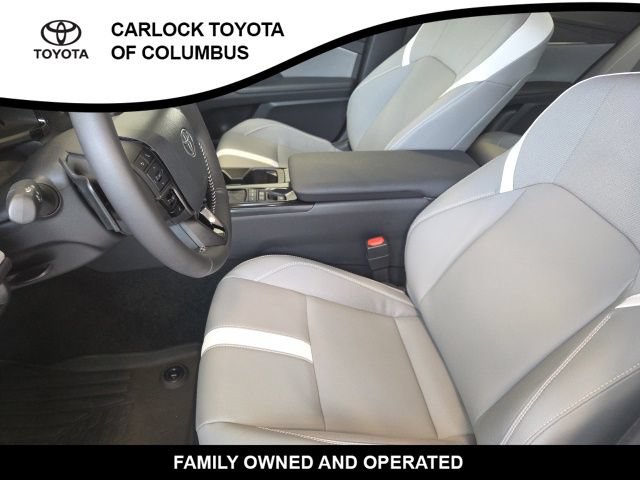 Used 2026 Toyota Camry SE w/ Convenience Package FWD image 13