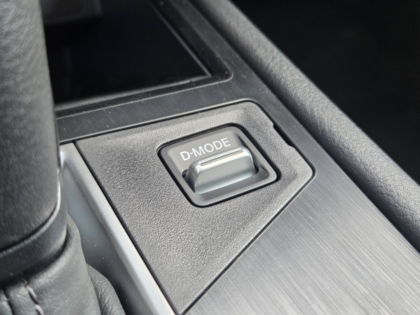 New 2027 Nissan Kicks SV AWD/4WD image 36