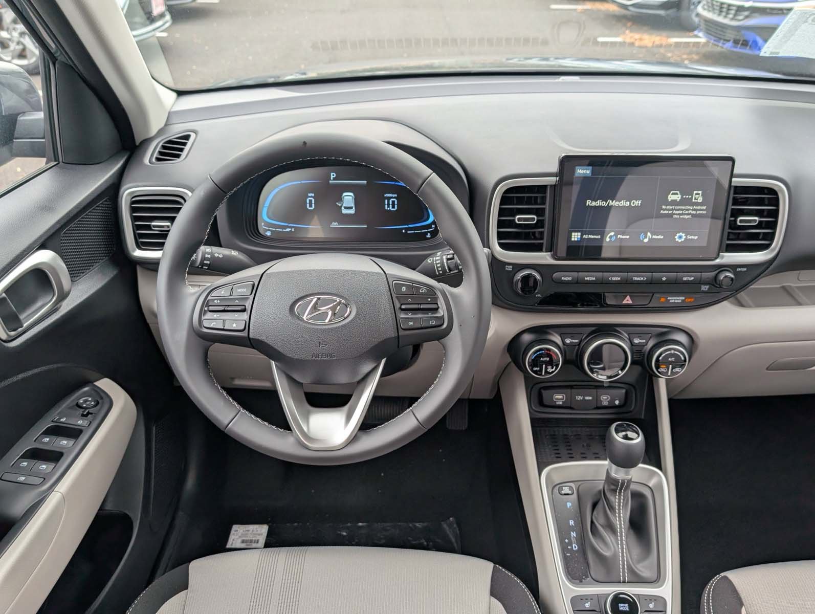 New 2026 Hyundai Venue SEL FWD image 12