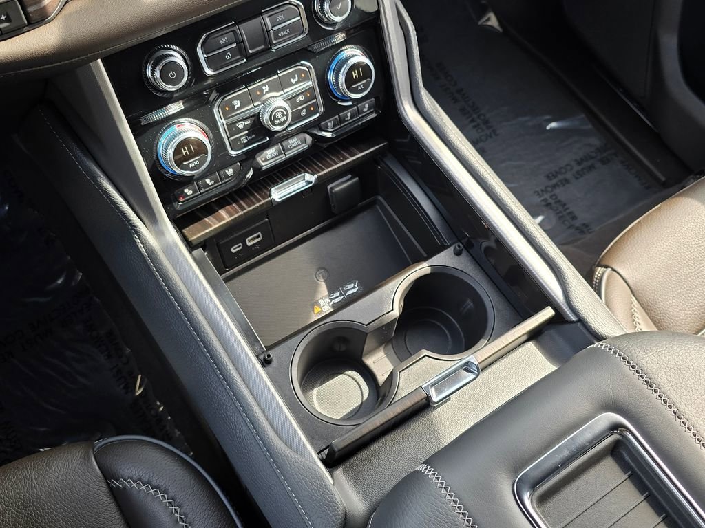 Certified 2023 GMC Yukon XL Denali w/ Denali Reserve Package image 26