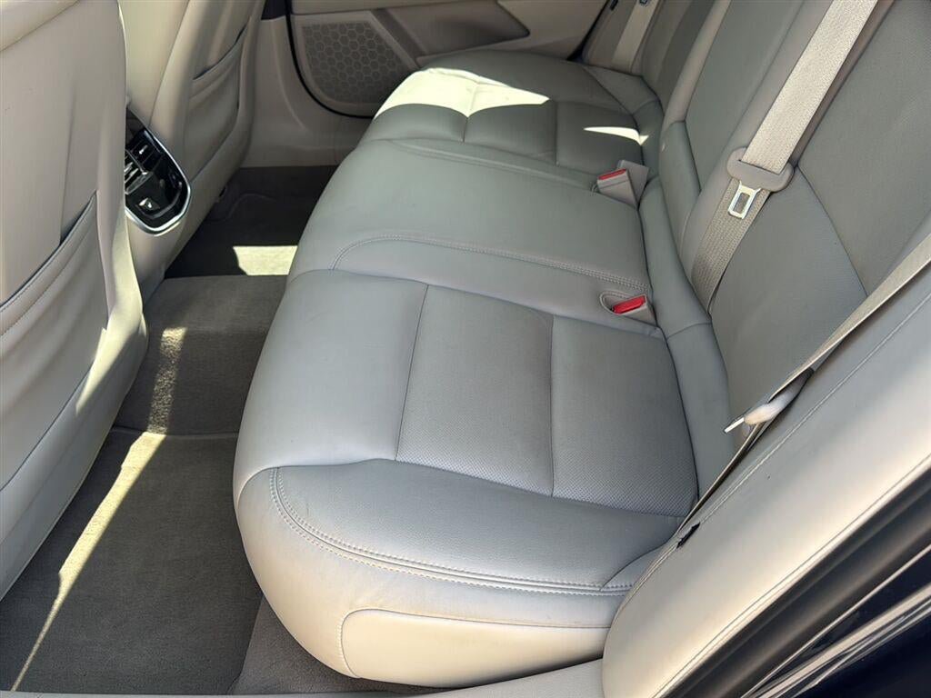 Used 2016 Cadillac XTS Luxury w/ Driver Awareness Package FWD image 20