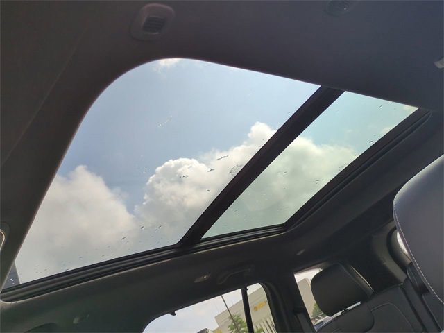 New 2025 Jeep Grand Cherokee Limited w/ Luxury Tech Group II image 20