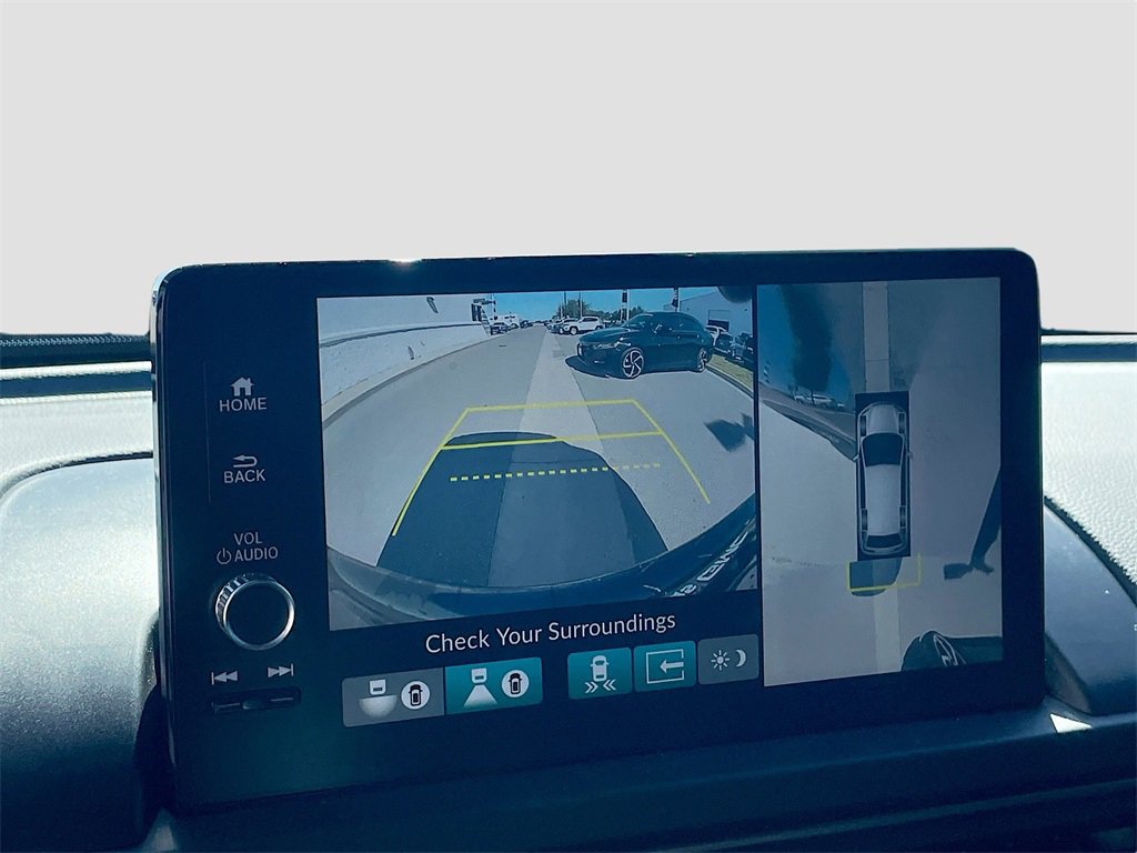 Used 2025 Honda Pilot TrailSport image 16