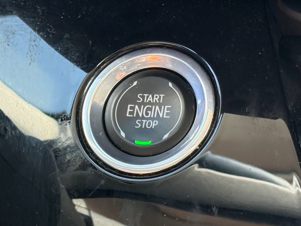 Used 2024 Buick Envision Preferred AWD/4WD image 34