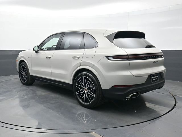 New 2026 Porsche Cayenne E-Hybrid image 3