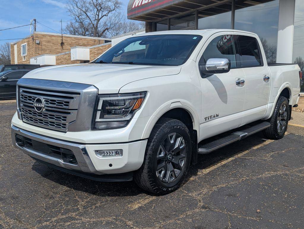 Used 2023 Nissan Titan Platinum Reserve w/ Moonroof Package image 3
