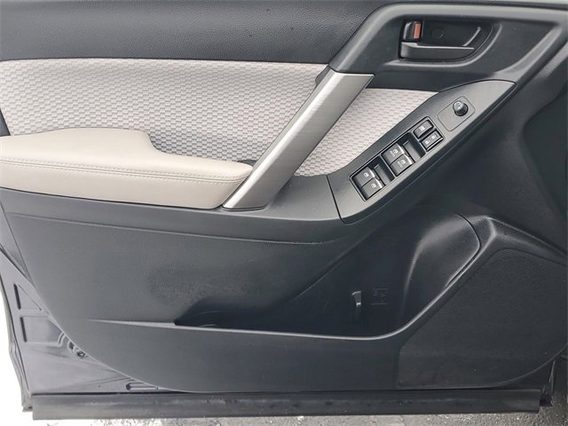 Used 2018 Subaru Forester 2.5i w/ Alloy Wheel Package image 14
