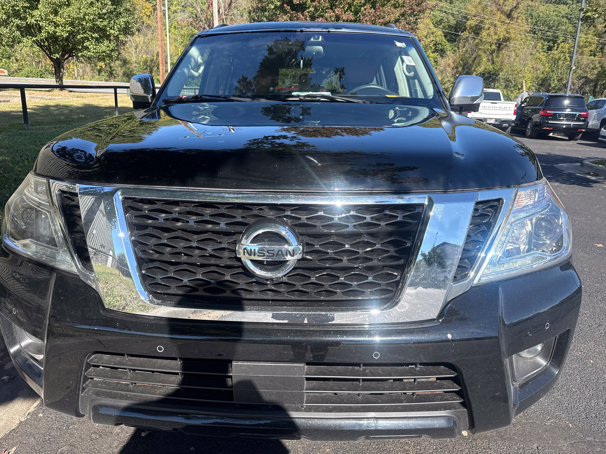 Used 2017 Nissan Armada Platinum AWD/4WD image 2