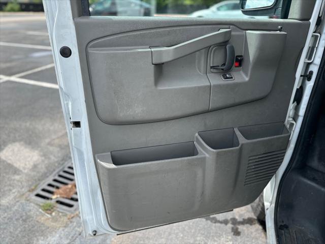Used 2023 GMC Savana 2500 w/ Driver Convenience Package RWD image 13
