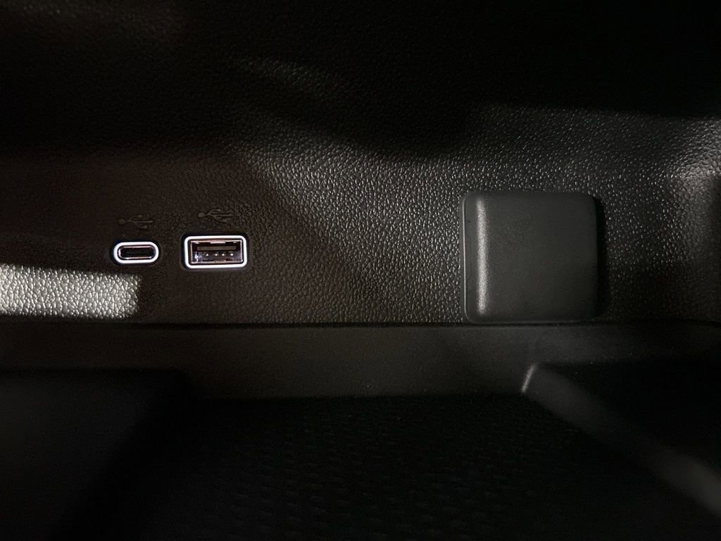 New 2026 Chevrolet Traverse LT w/ Driver Confidence Package image 33