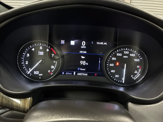 Used 2022 Cadillac XT4 Premium Luxury w/ Technology Package AWD/4WD image 15