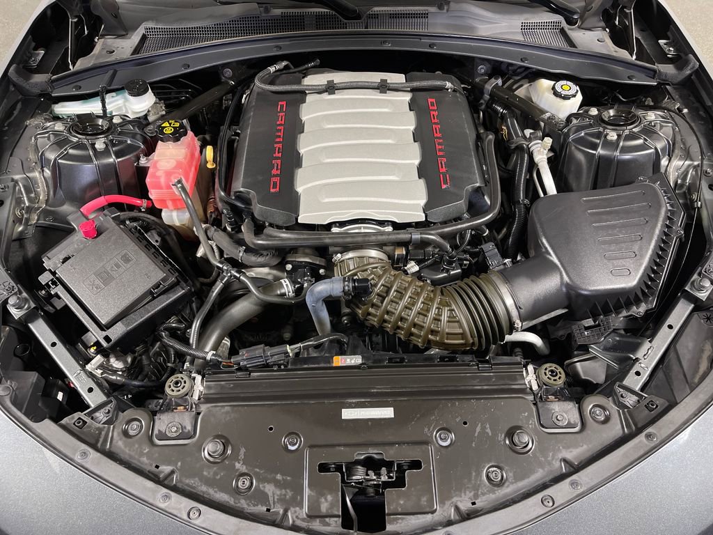 Used 2017 Chevrolet Camaro SS RWD image 9