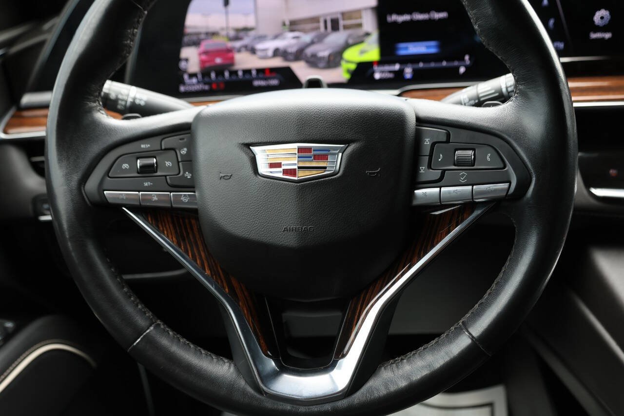 Used 2023 Cadillac Escalade ESV Premium Luxury AWD/4WD image 19