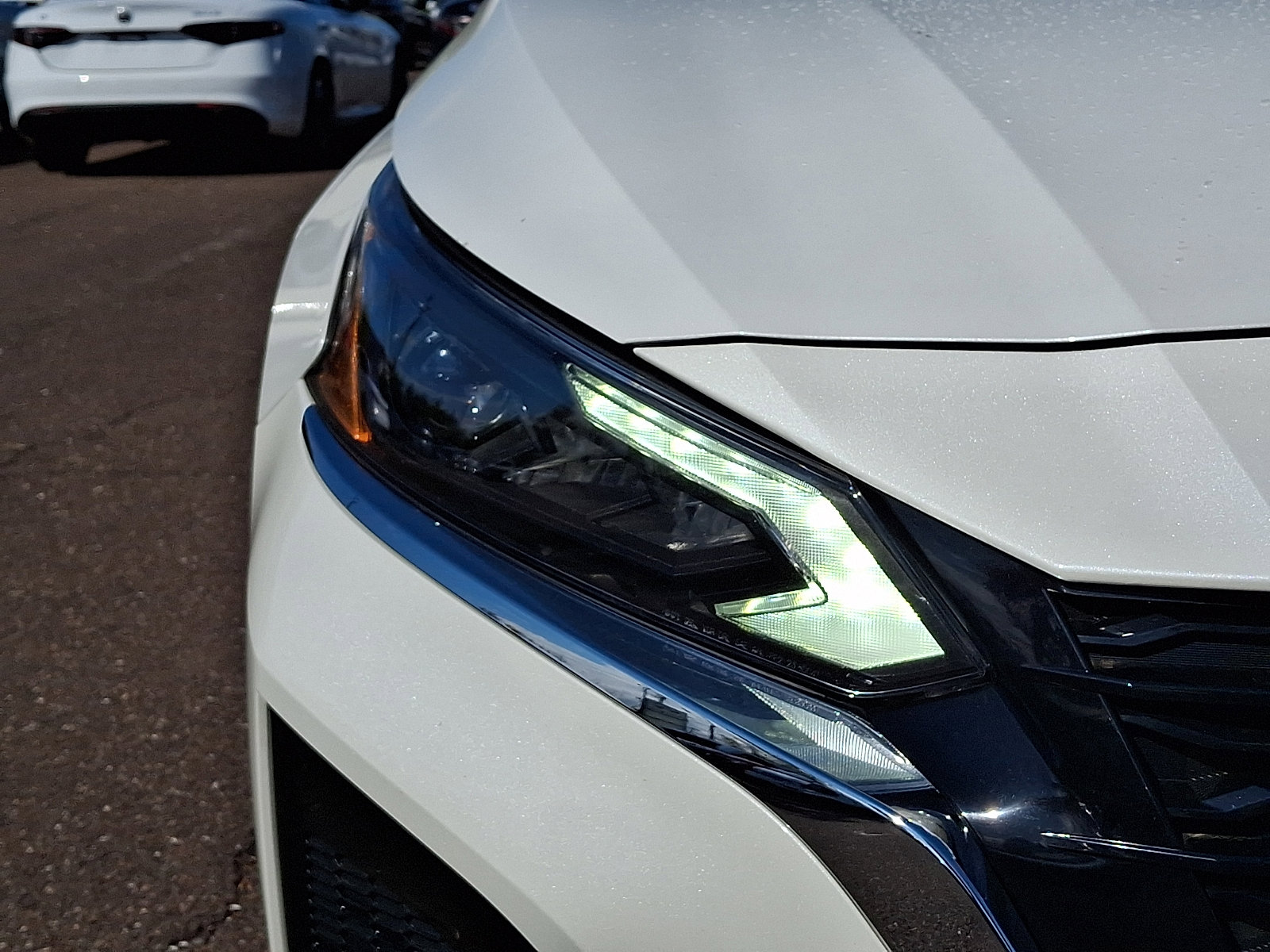 Used 2024 Nissan Altima 2.5 SL AWD/4WD image 9