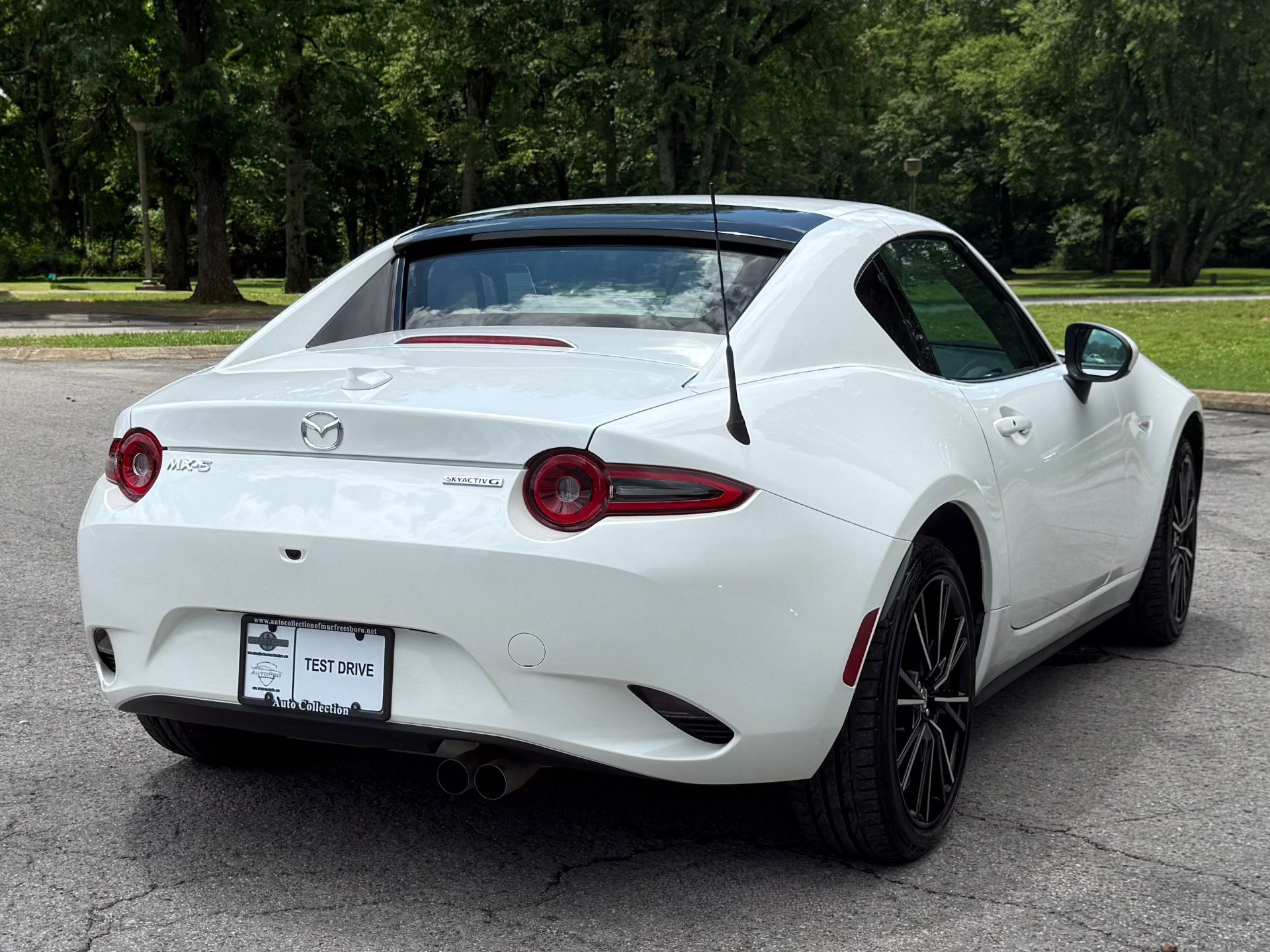Used 2025 MAZDA MX-5 Miata RF Grand Touring RWD image 13