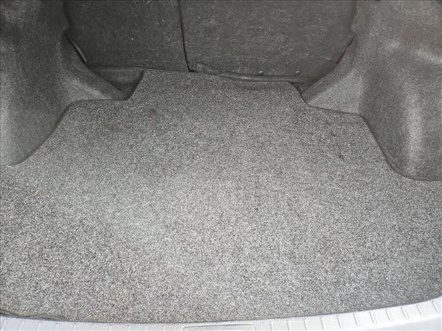 Used 2016 Toyota Corolla LE FWD image 6