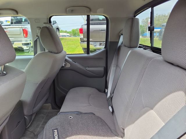 Used 2016 Nissan Frontier SV w/ SV Value Truck Package AWD/4WD image 25