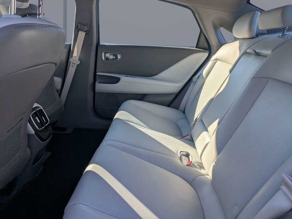 Used 2023 Hyundai Ioniq 6 SEL RWD image 12