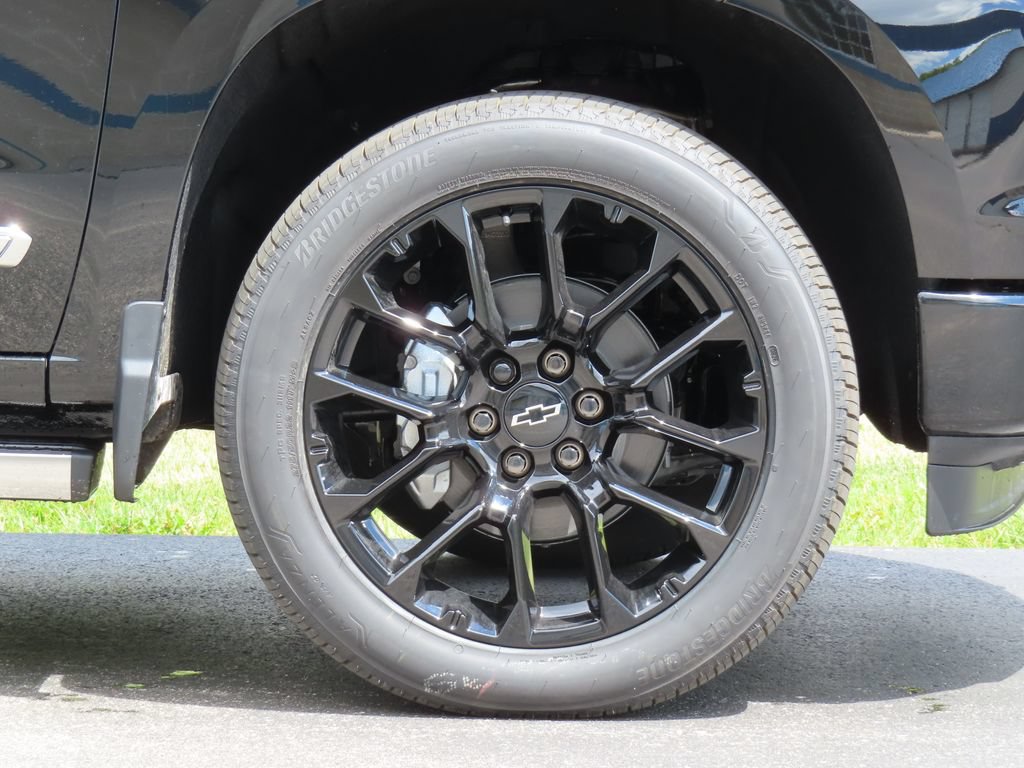 New 2026 Chevrolet Silverado 1500 High Country AWD/4WD image 18